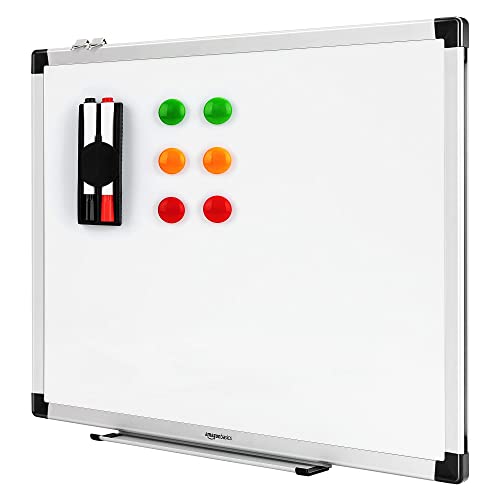 Amazon Basics Pizarra blanca magnética con bandeja para rotuladores y marco de aluminio, 60 cm x 45 cm